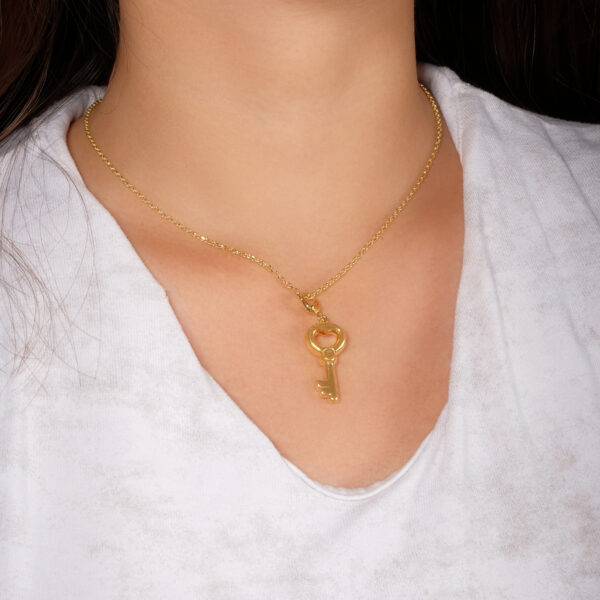 Lovelia Key Pendant - Image 3