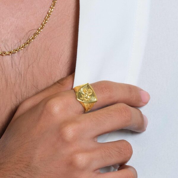 Royal Stallion Crest Ring - Image 2