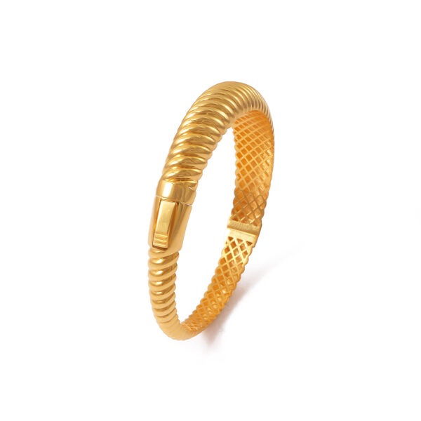 Marila Bangle