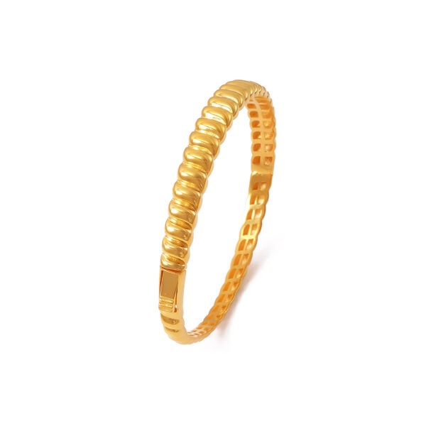 Olena Bangle
