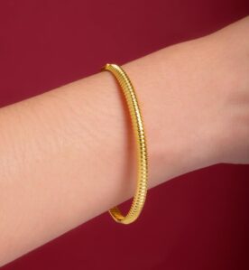 Alternative view of Tova Bangle