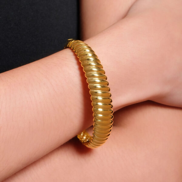 Vira Bangle - Image 2
