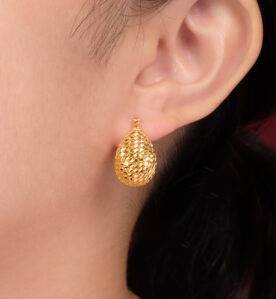 Alternative view of Thy Earrings