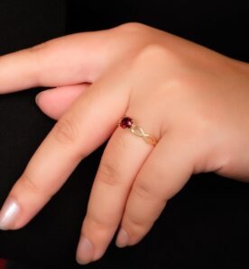 Alternative view of Yzna "Garnet" Ring