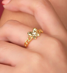 Alternative view of Tinuet Ring